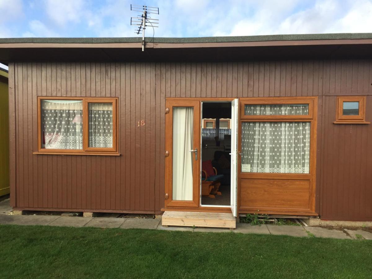 John And Alan'S Chalet Villa Mablethorpe Exterior photo